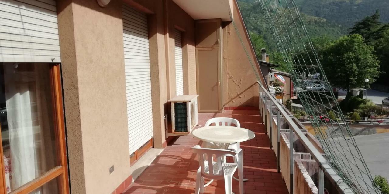 Madonna Di Frasassi - Casa Vacanze Apartman Genga  Kültér fotó